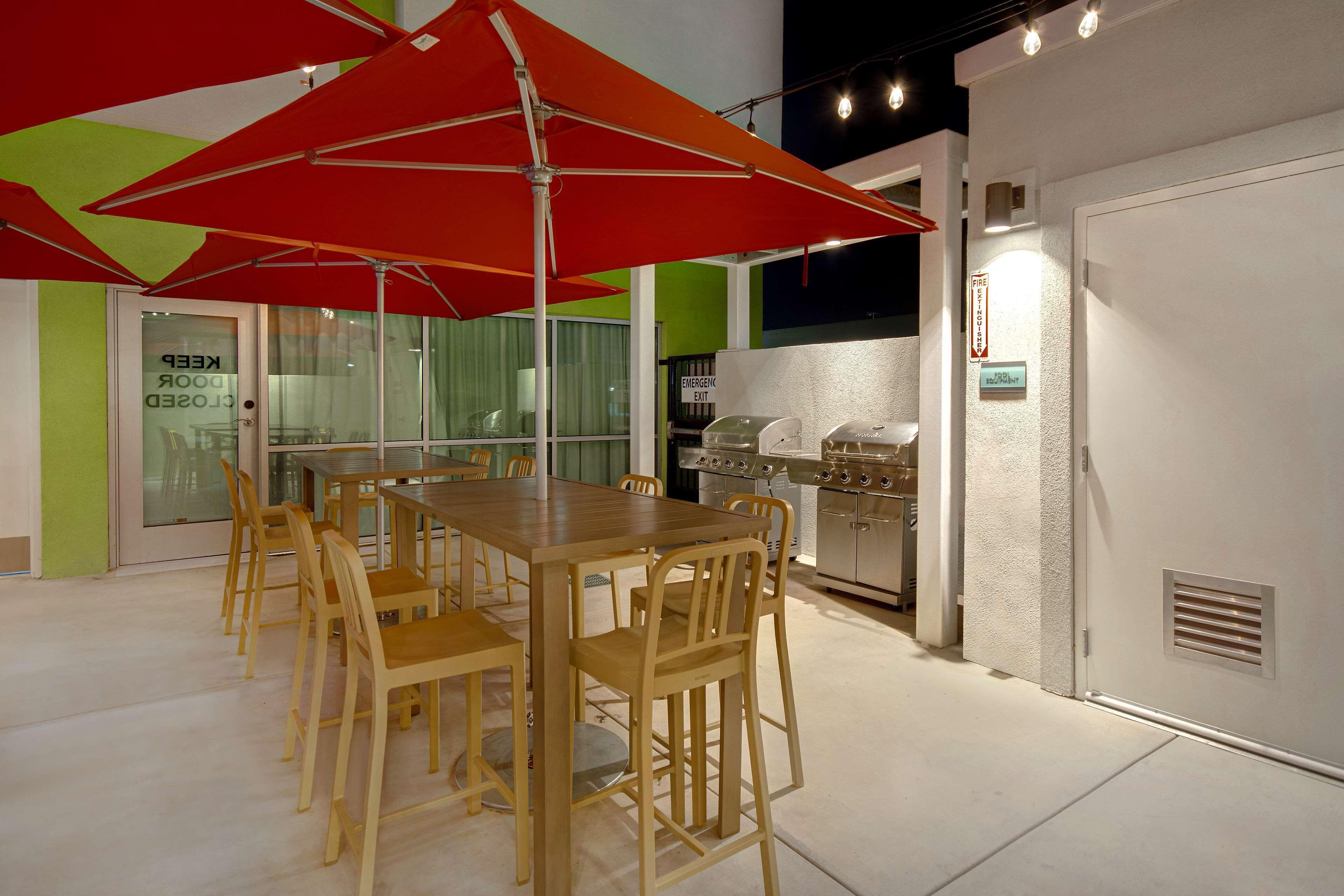 Hotel Home2 By Hilton